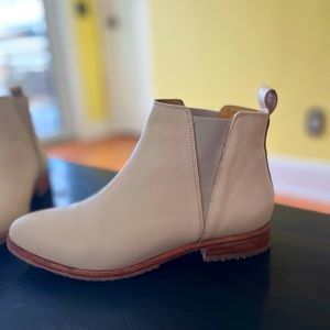 NISOLO WOMEN'S EVERYDAY CHELSEA BOOT BONE SZ 7.5